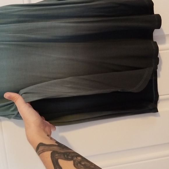 NWT American Eagle tie dye tank soft and sexy medium split sides - Picture 3 of 6